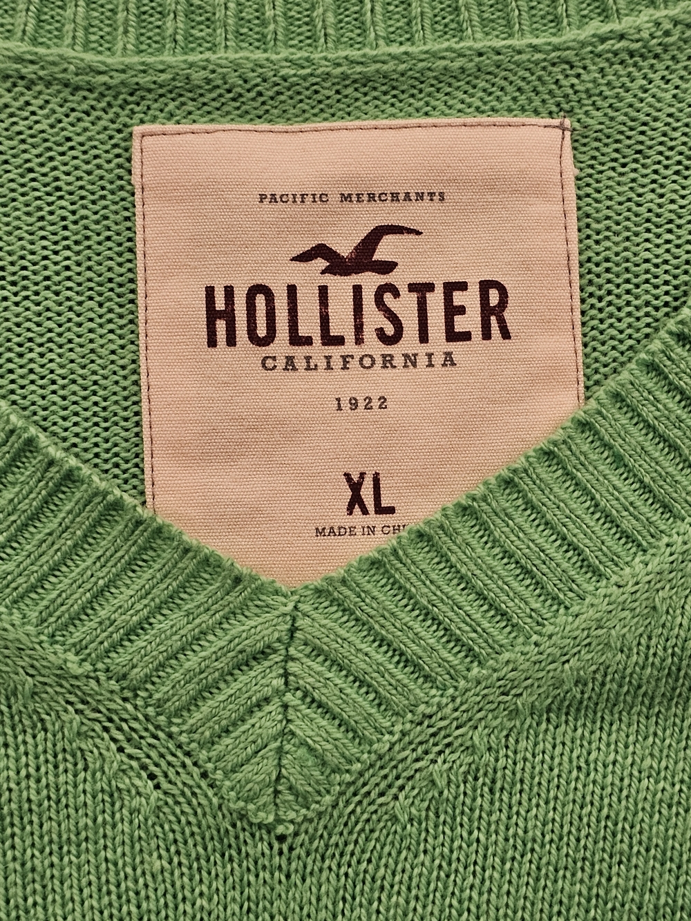 Hollister VTG Y2K Men's Vibrant Lime Green V-Neck Sweater - Size XL - Picture 2 of 5